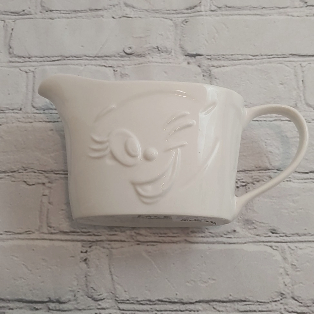 Smiling Embossed Coffee/Tea & Creamer Cup - Picture 6 of 8